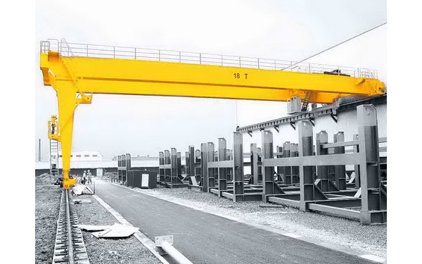 18TWʽW(bio)TʽؙC 18t European standard semi-gantry crane